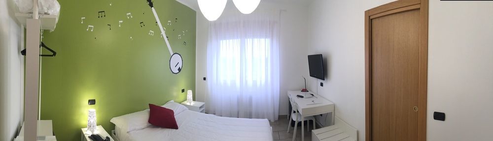Lo Scoiattolo Piedmont Bike Hotel Pralormo Exterior photo